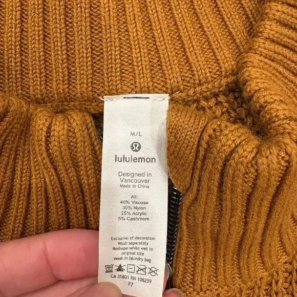 Lululemon Softer Still Wrap
Spiced Bronze - Picture 6 of 9